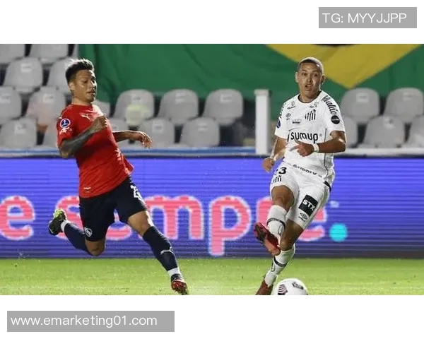 克里西与科林蒂安的激烈对决揭示足球战术与团队精神的较量