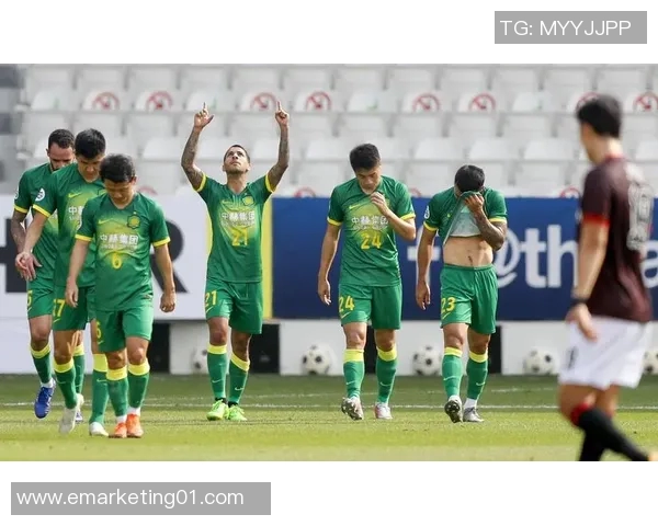 帕斯光荣与蔚山现代的激烈对决揭示足球战术与团队精神的完美结合